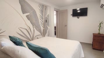 Bungalow, 2 Bedrooms, Kitchen | Free WiFi, bed sheets