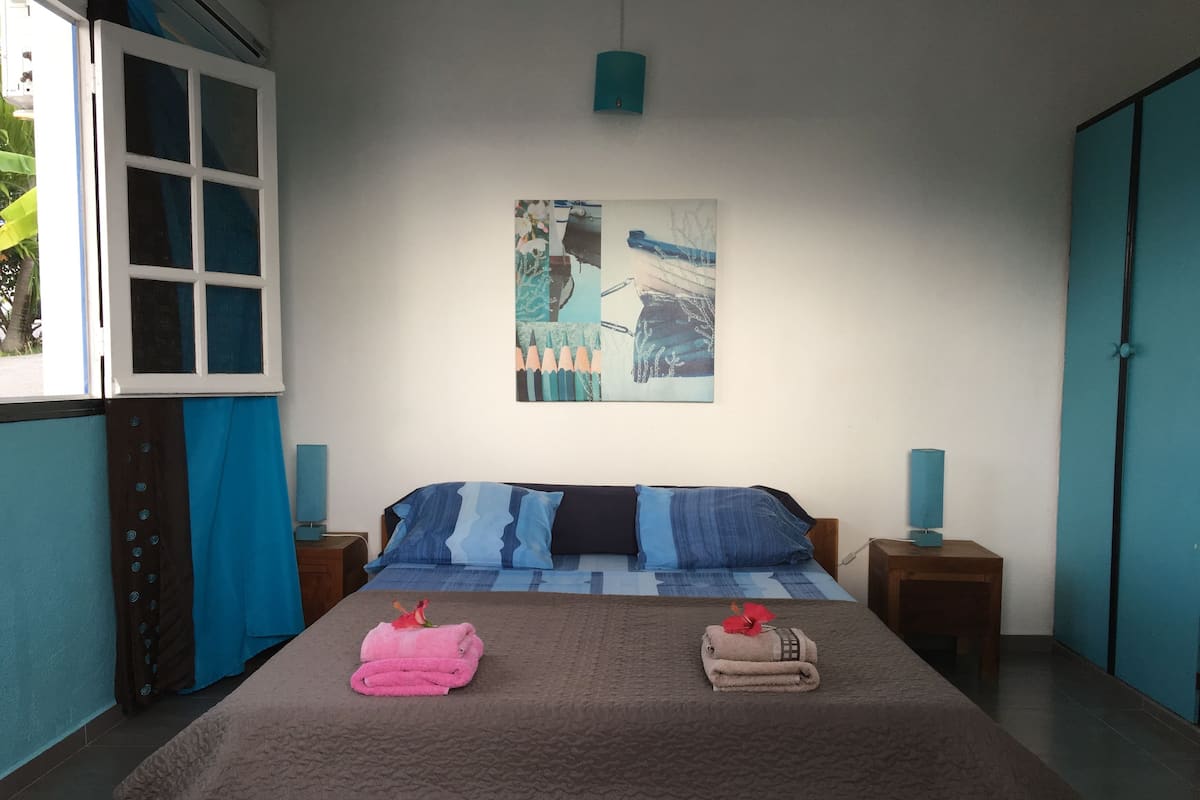 Bungalow Deluxe, Plus | Free cots/infant beds, free rollaway beds, free WiFi
