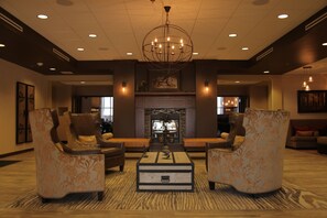 บริเวณนั่งเล่นที่ล็อบบี้