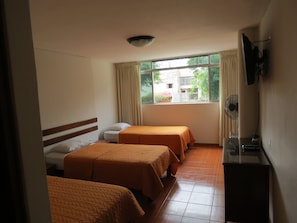 In-room safe, free WiFi