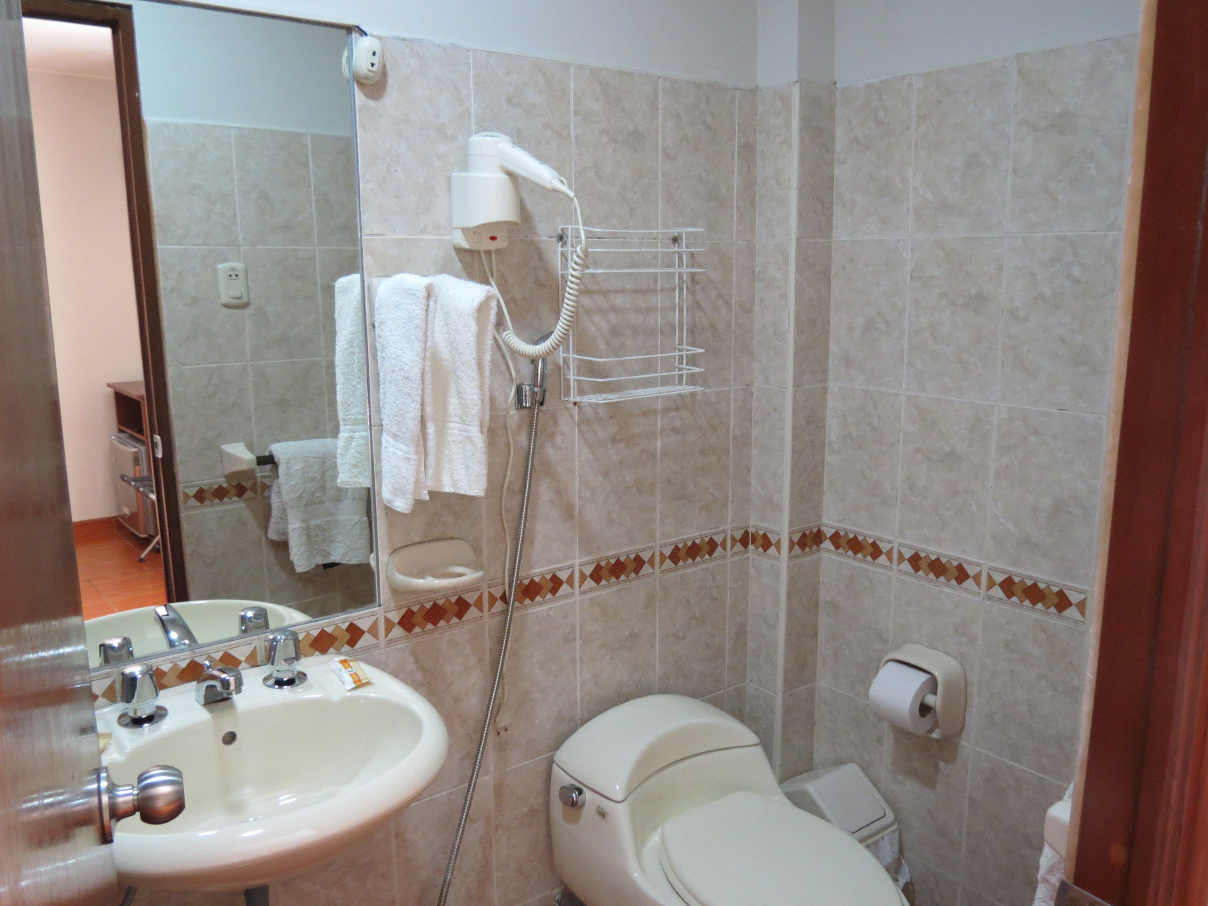 Photo - Harmony Inn Miraflores