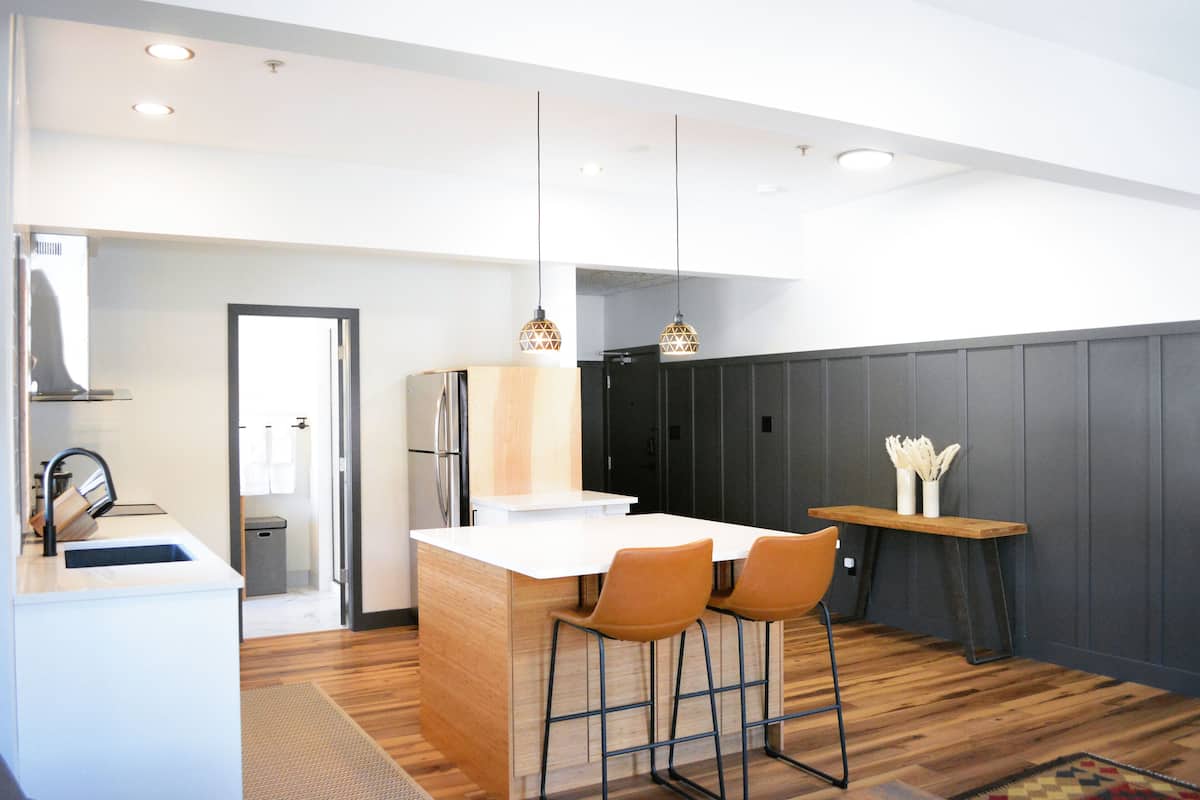 deluxe apartment, 1 queen bed with sofa bed, kitchen | living area | 40-inch smart tv with cable channels, tv