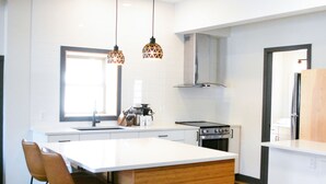 华丽公寓, 1 张大床和 1 张沙发床, 厨房 | 私人厨房 | 茶具/咖啡用具、冰箱