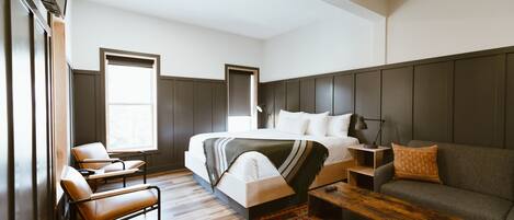 Deluxe Room, 1 King Bed with Sofa bed | Down comforters, free WiFi, bed sheets