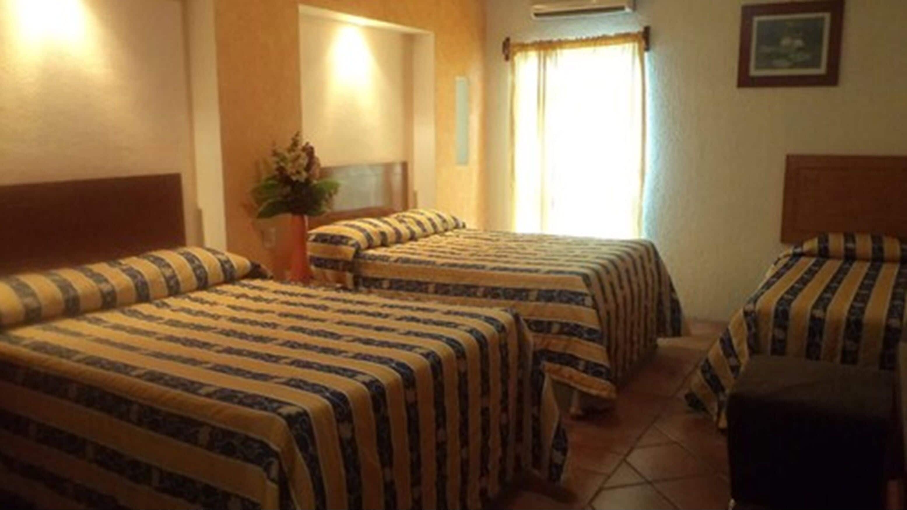 family room | iron/ironing board, free wifi, wheelchair access