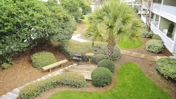 Garden - Beachwood Villa by Rivard (Santa Rosa Beach)