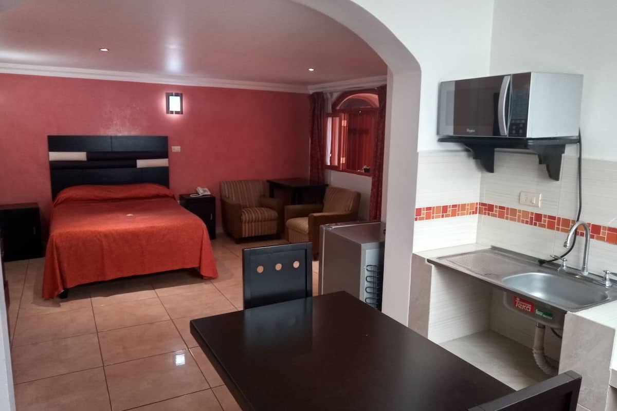 Habitación clásica | 1 habitación, ropa de cama de alta calidad y insonorización