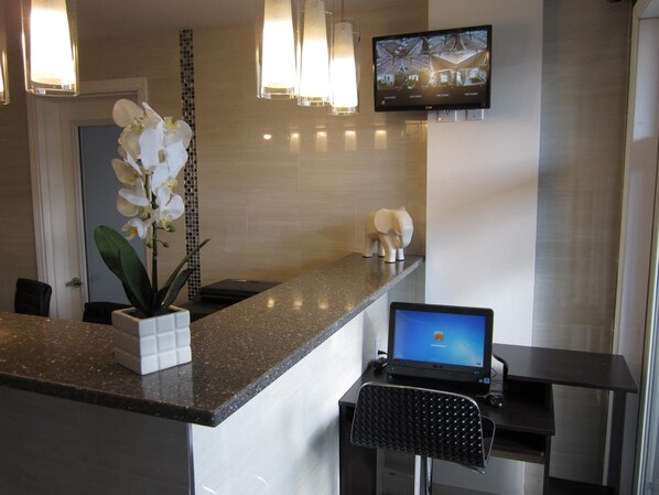 Lobby - Rest Inn (Terrace)