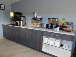 Free continental breakfast