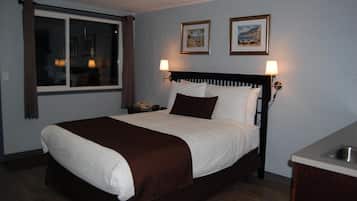 In-room safe, desk, iron/ironing board, free WiFi