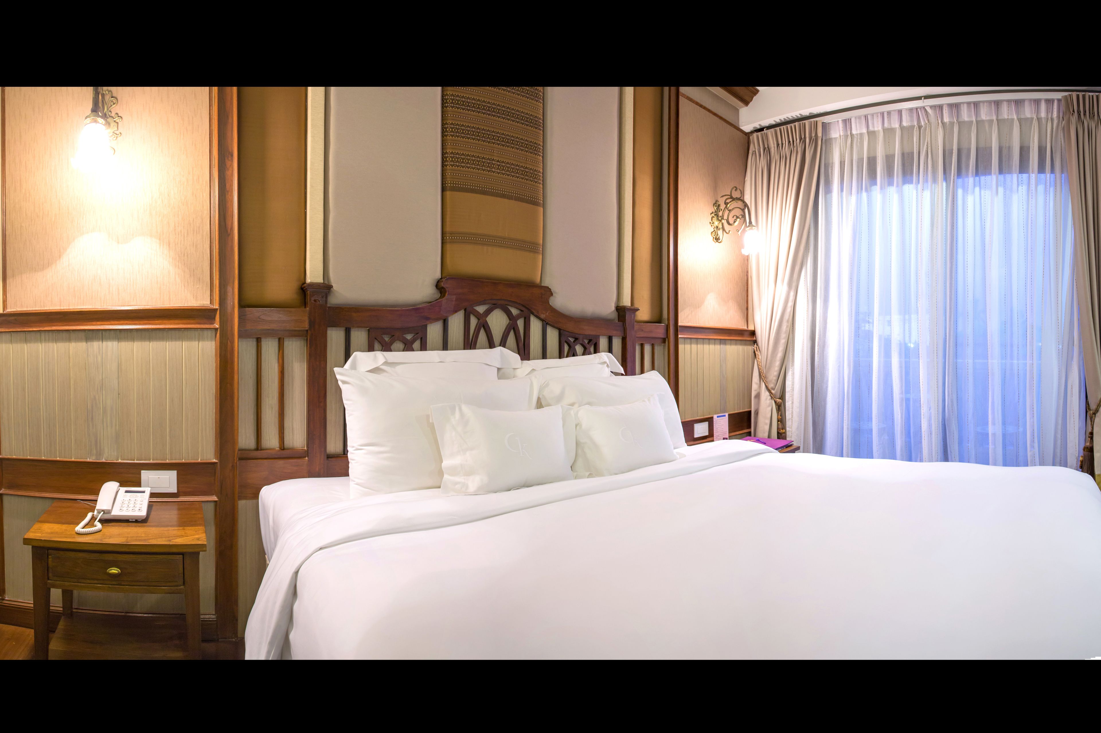 grand suite | minibar, in-room safe, desk, soundproofing