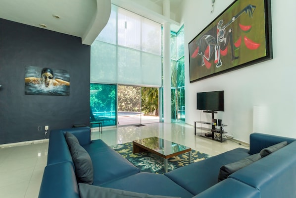 Interior entrance - White House by Vimex (Playa del Carmen)