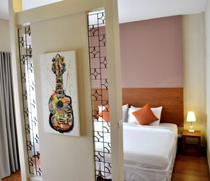 Deluxe Room, 1 Double Bed | Free WiFi - Sirikamsan House (Chiang Mai)