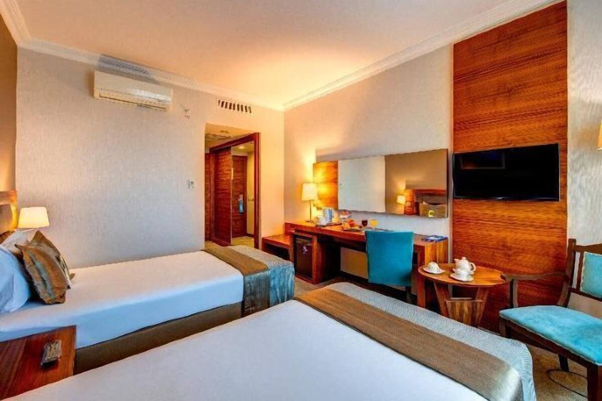 Premium bedding, minibar, in-room safe, blackout drapes