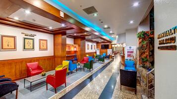 Coin salon dans le hall