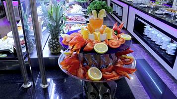 Petit déjeuner buffet