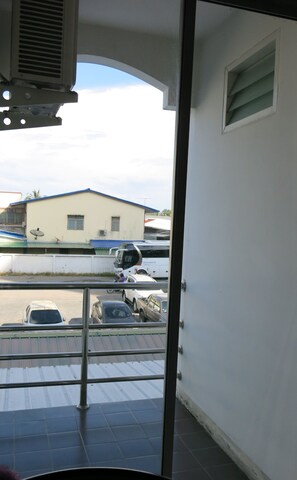 Terrace/patio - Ekkamon Mansion (Phuket)