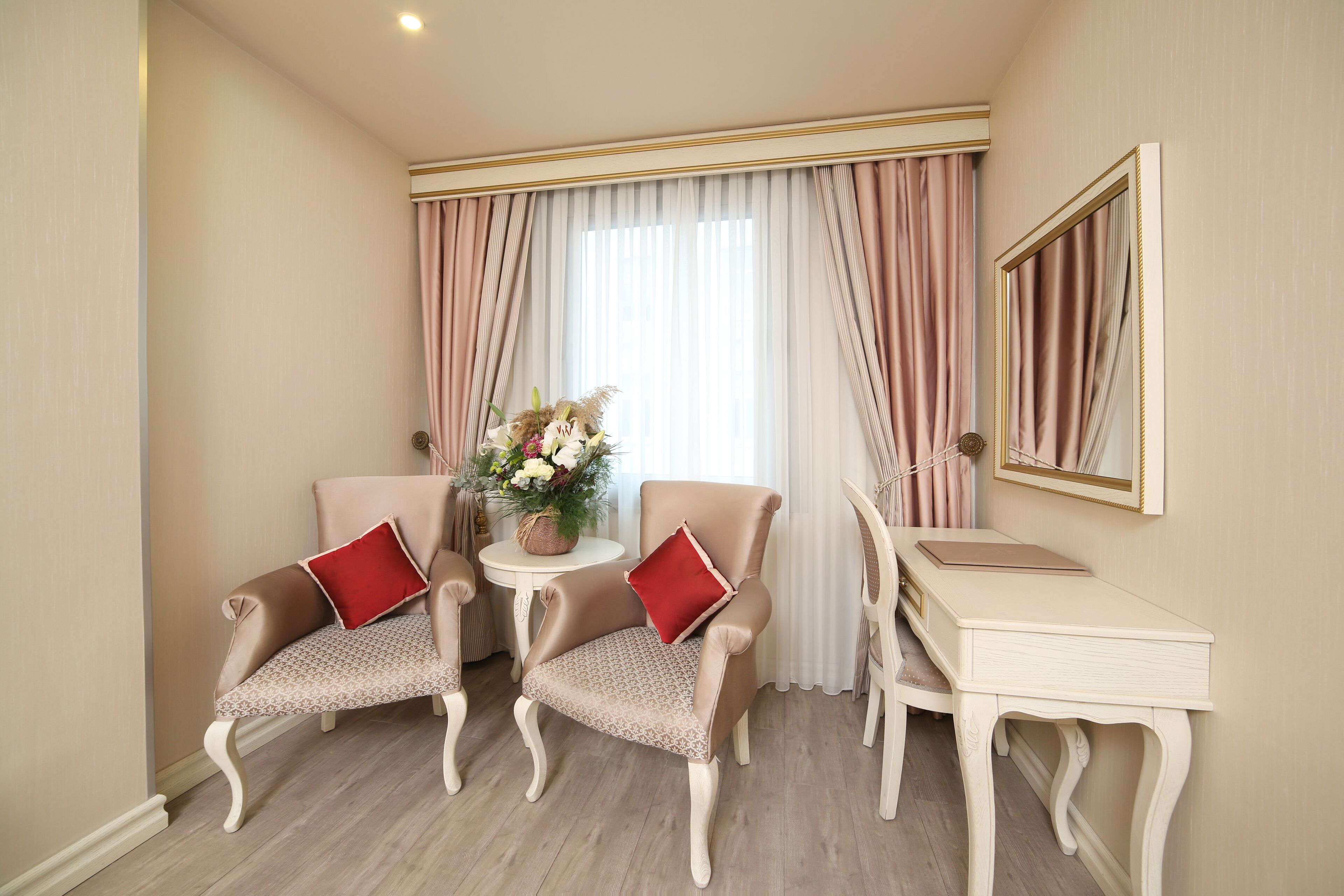 Photo - Halifaks Hotel