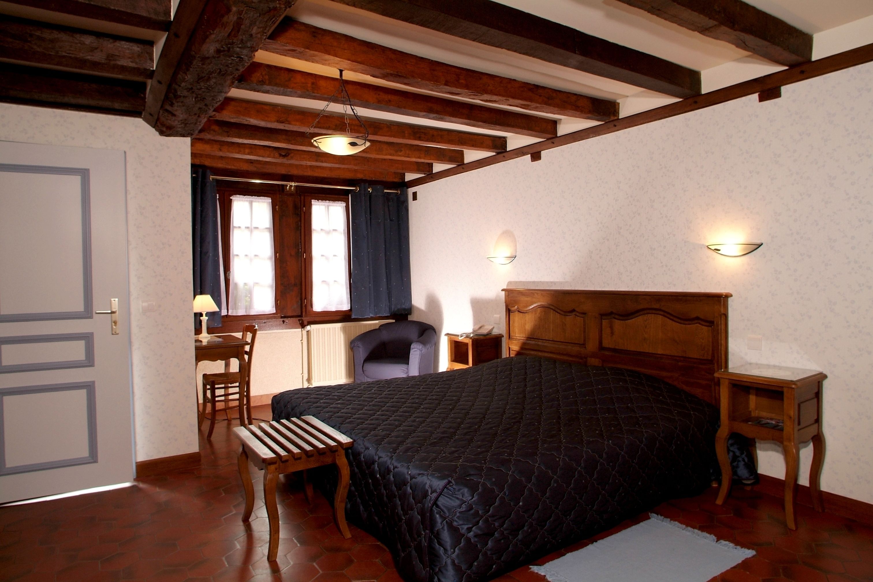 comfort double room | desk, free cots/infant beds, free wifi