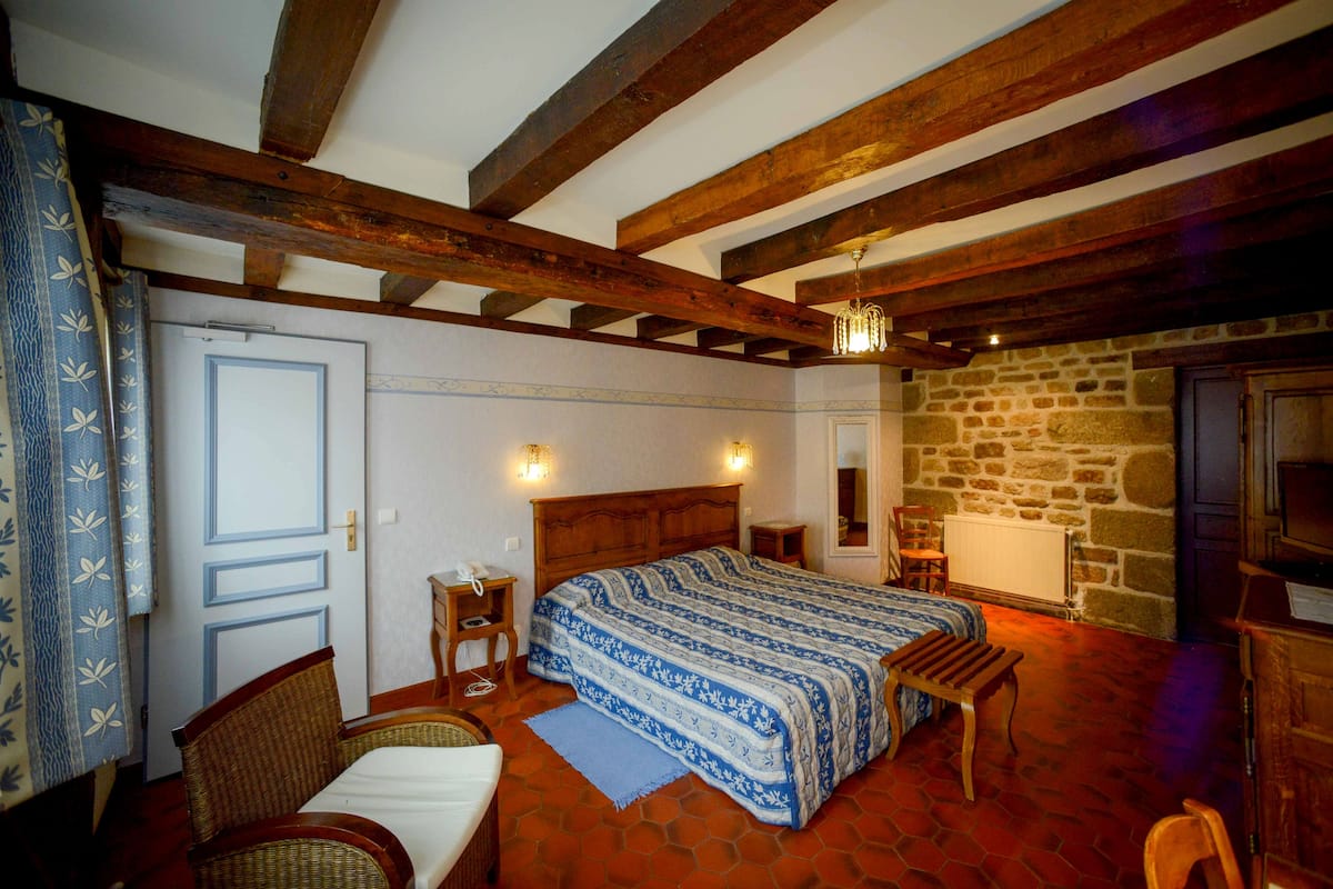 superior double room | desk, free cots/infant beds, free wifi