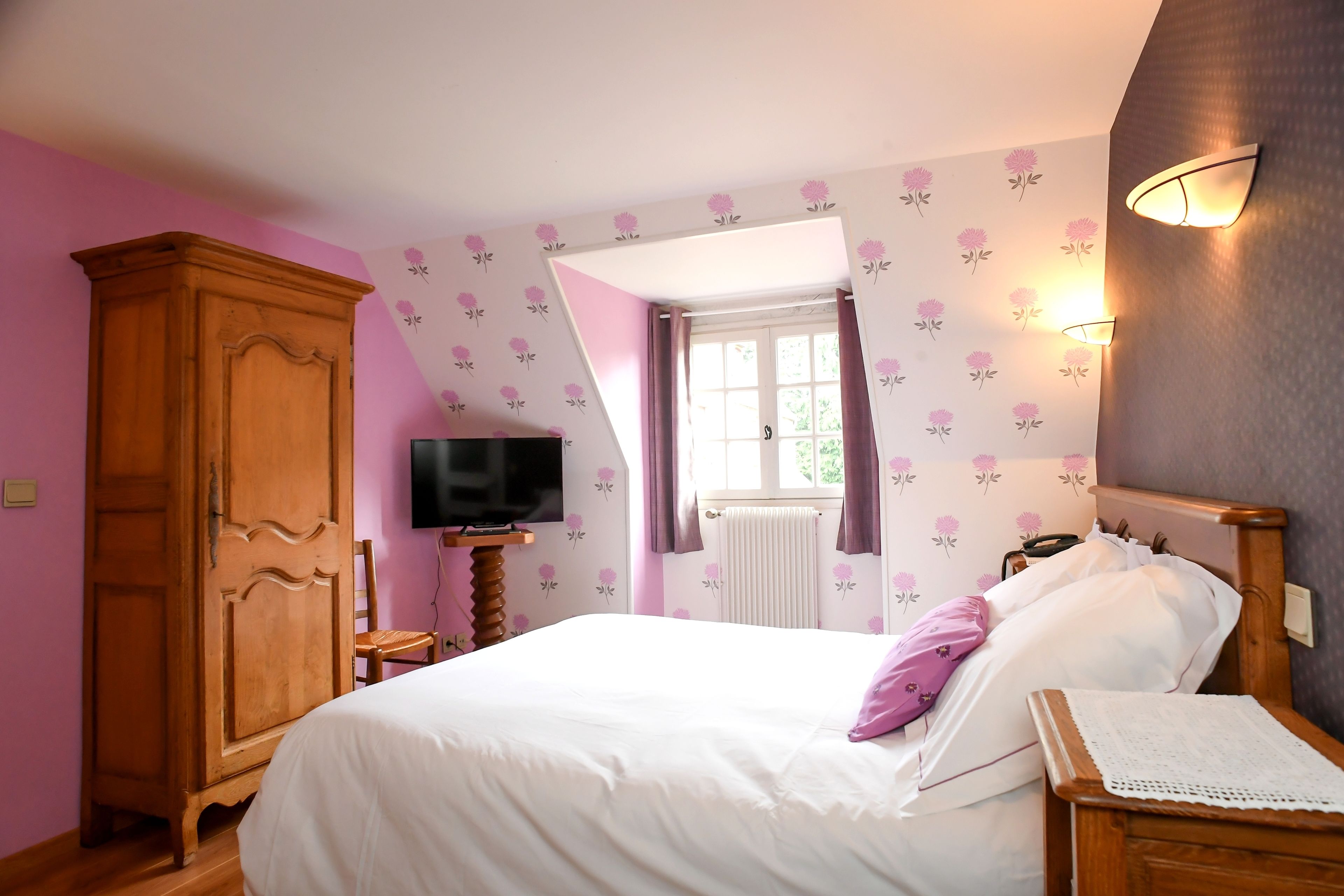 standard double room | desk, free cots/infant beds, free wifi