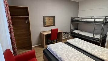 Classic Quadruple Room