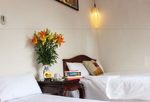 Hanoi Classic & Local life Deluxe Single Balcony, City view & Window | Camas extra y wifi gratis