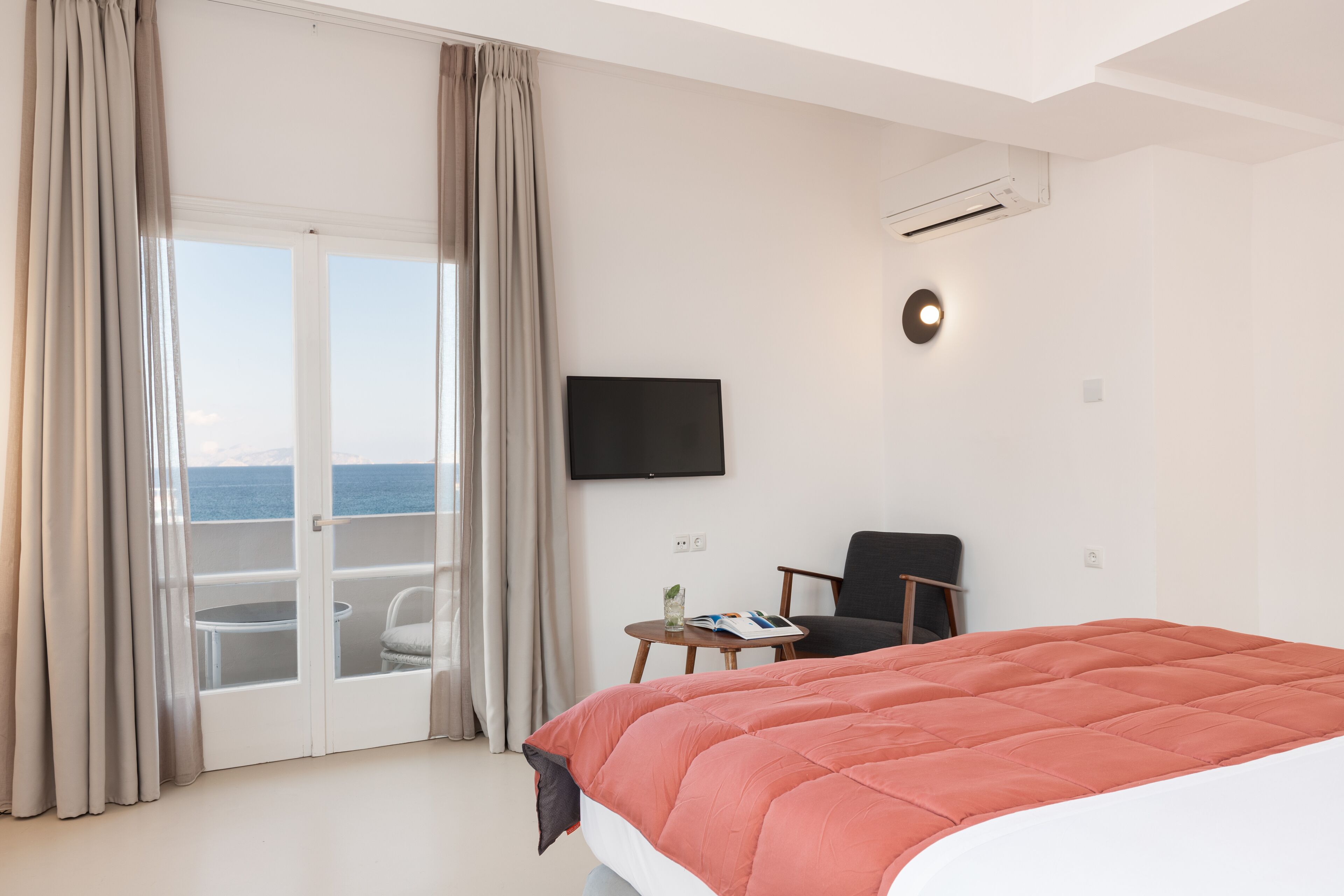 junior double room, sea view | 1 bedroom, laptop workspace, free wifi, bed sheets