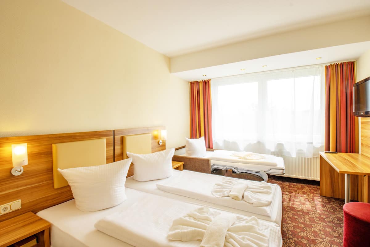 Standard Triple Room, Multiple Beds