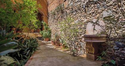 Hotel Suites Sant Jordi