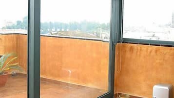 Apartemen, 1 kamar tidur | Balkon