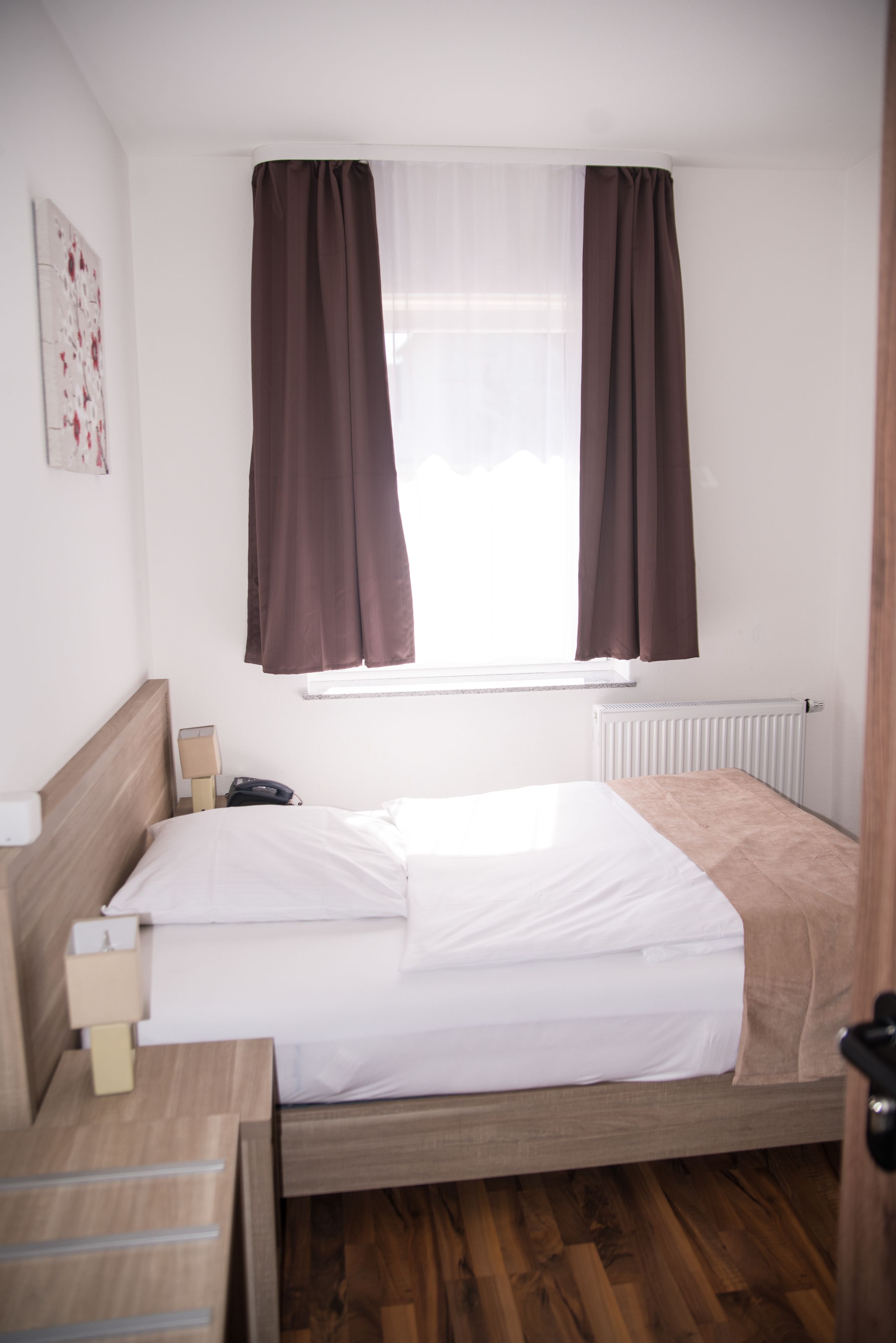 standard single room, 1 single bed, non smoking | premium bedding, in-room safe, desk, soundproofing