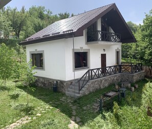 1 habitación, ropa de cama de alta calidad y escritorio 