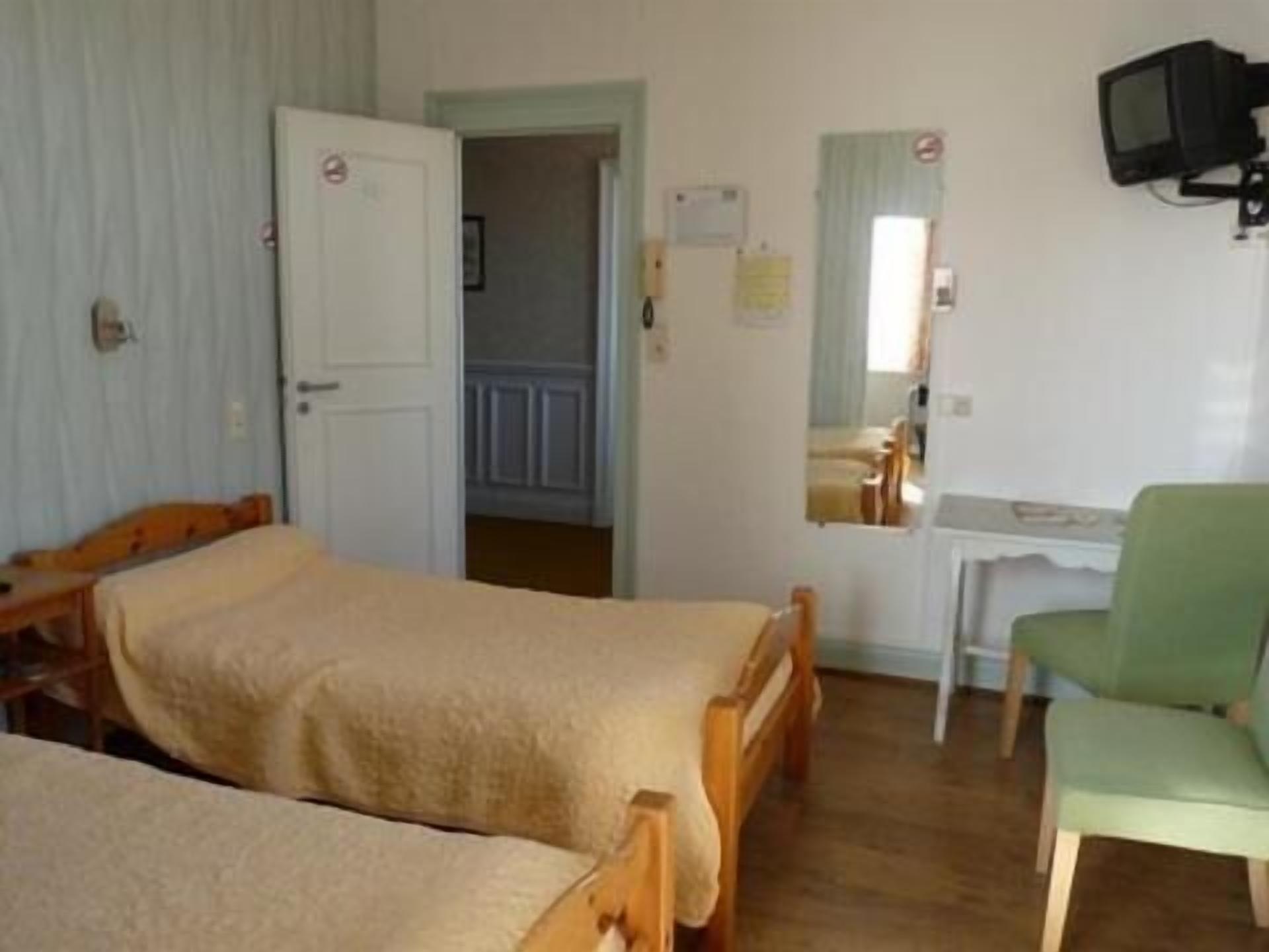 desk, soundproofing, iron/ironing board, free cots/infant beds