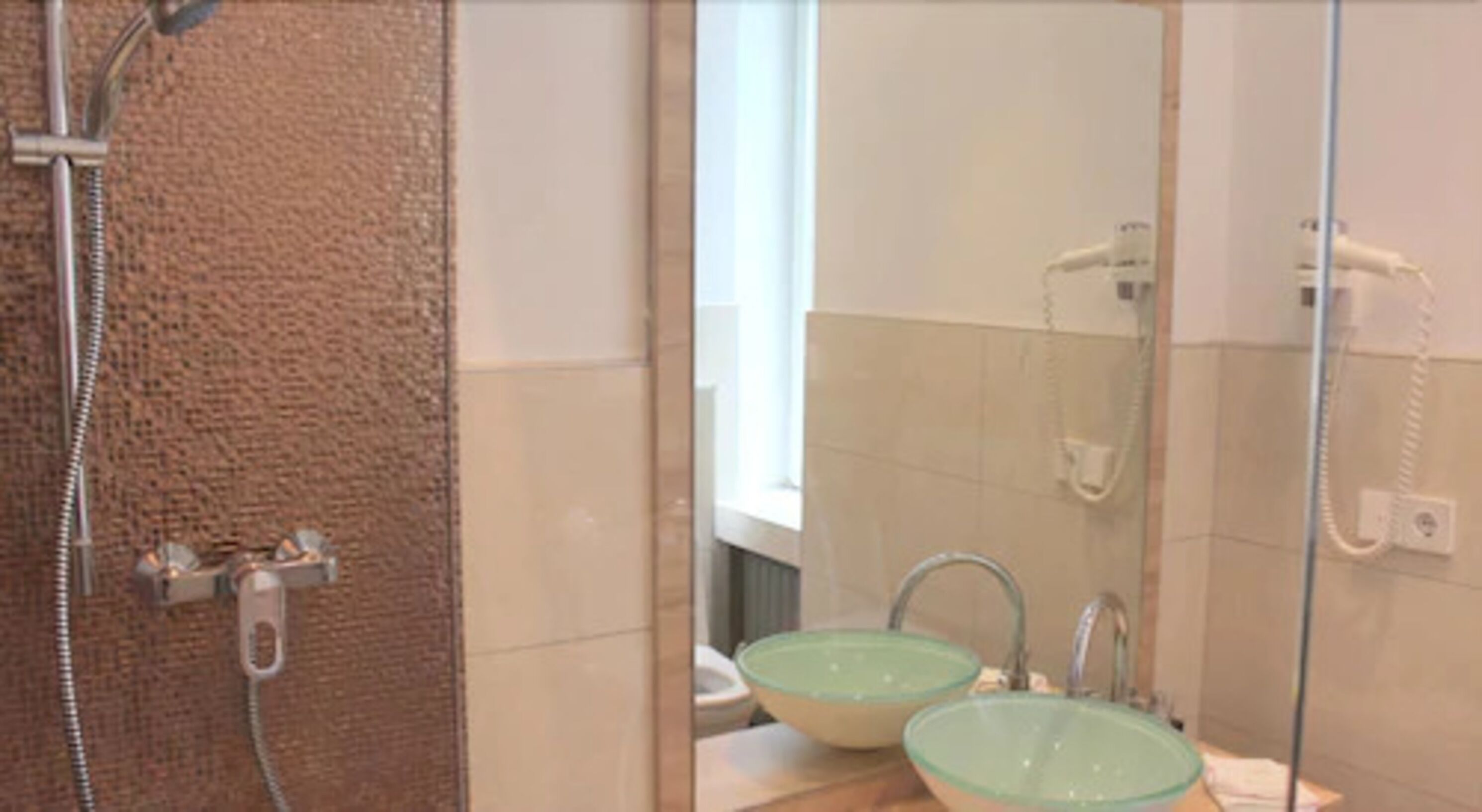 double room, 1 double bed with sofa bed | bathroom sink