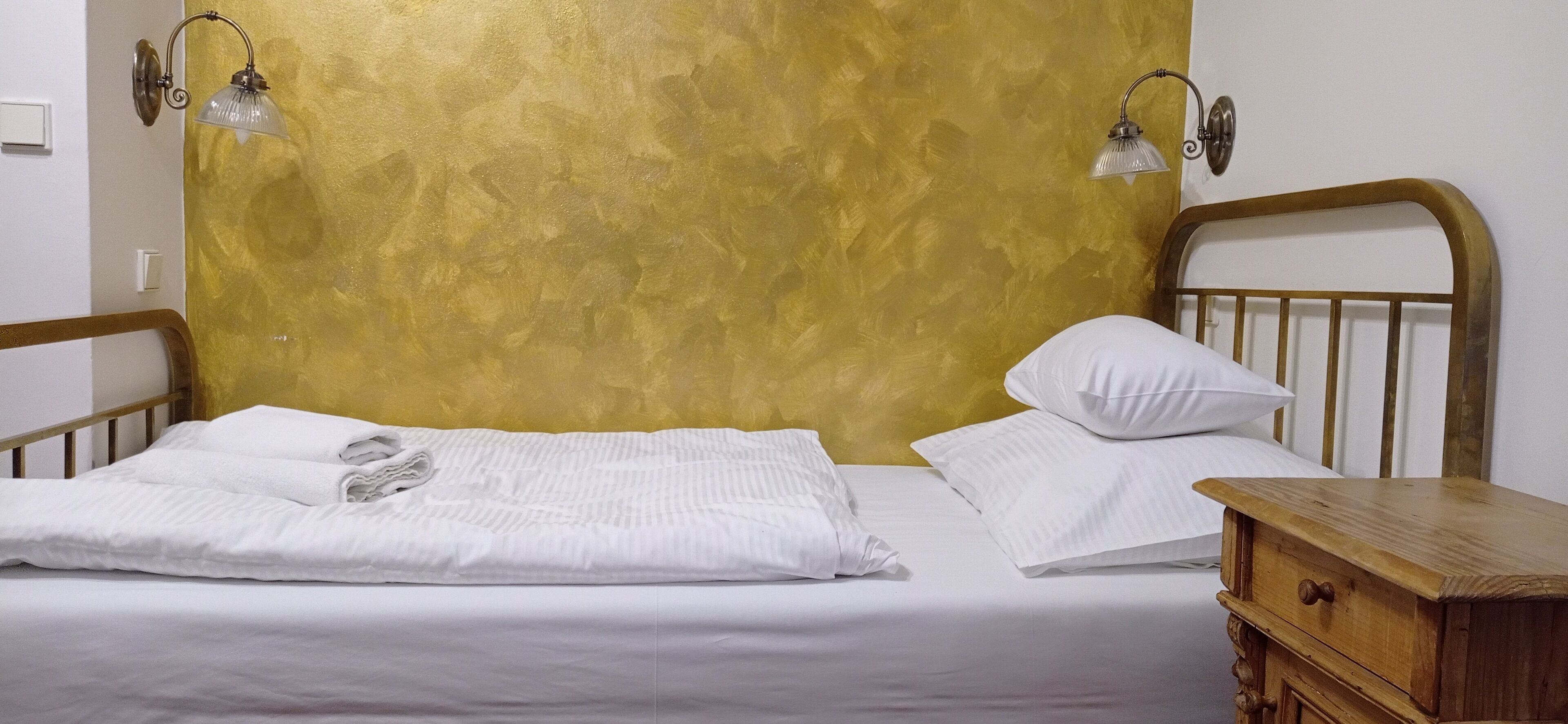 standard single room | 1 bedroom, minibar, individually furnished, blackout curtains