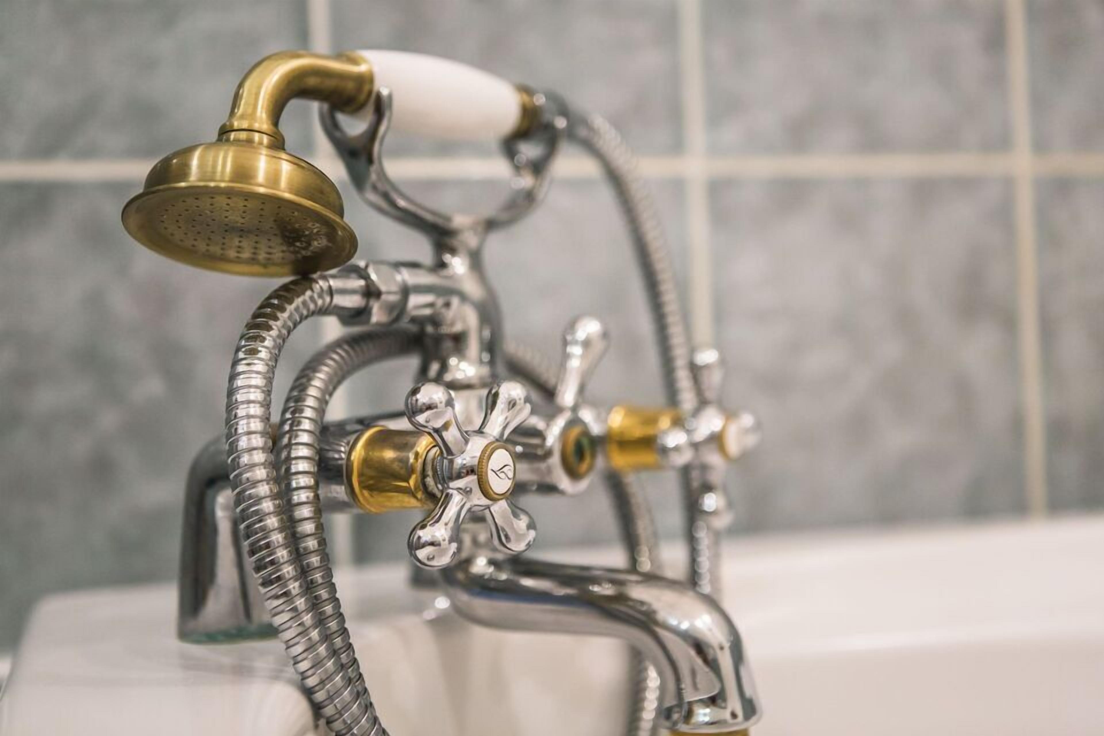 superior double or twin room, 1 bedroom, bathtub | bathroom | free toiletries, hair dryer, towels, soap