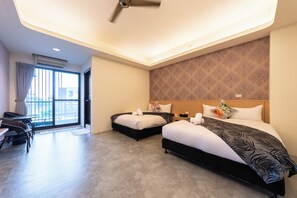 Quadruple Room, 2 Double Beds | Premium bedding, down duvets, free minibar, desk - Plentiful Inn (Hengchun)
