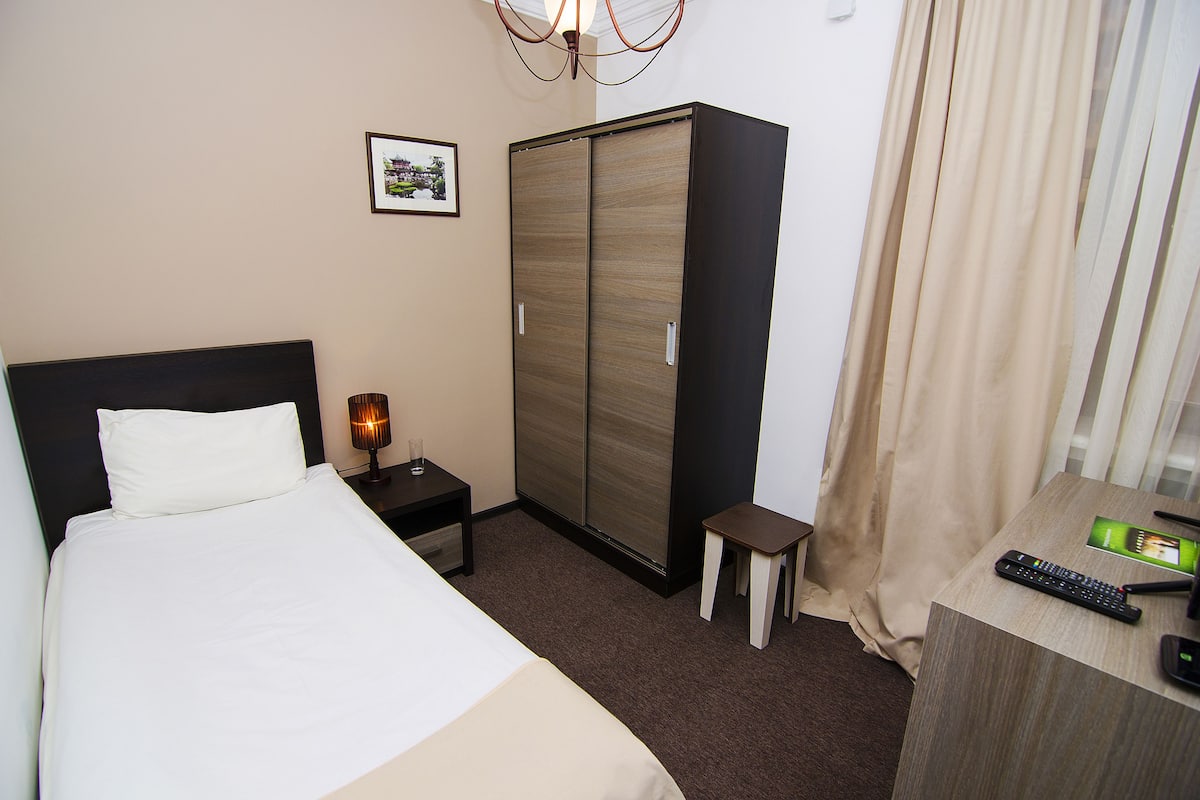 Minibar, desk, blackout drapes, soundproofing