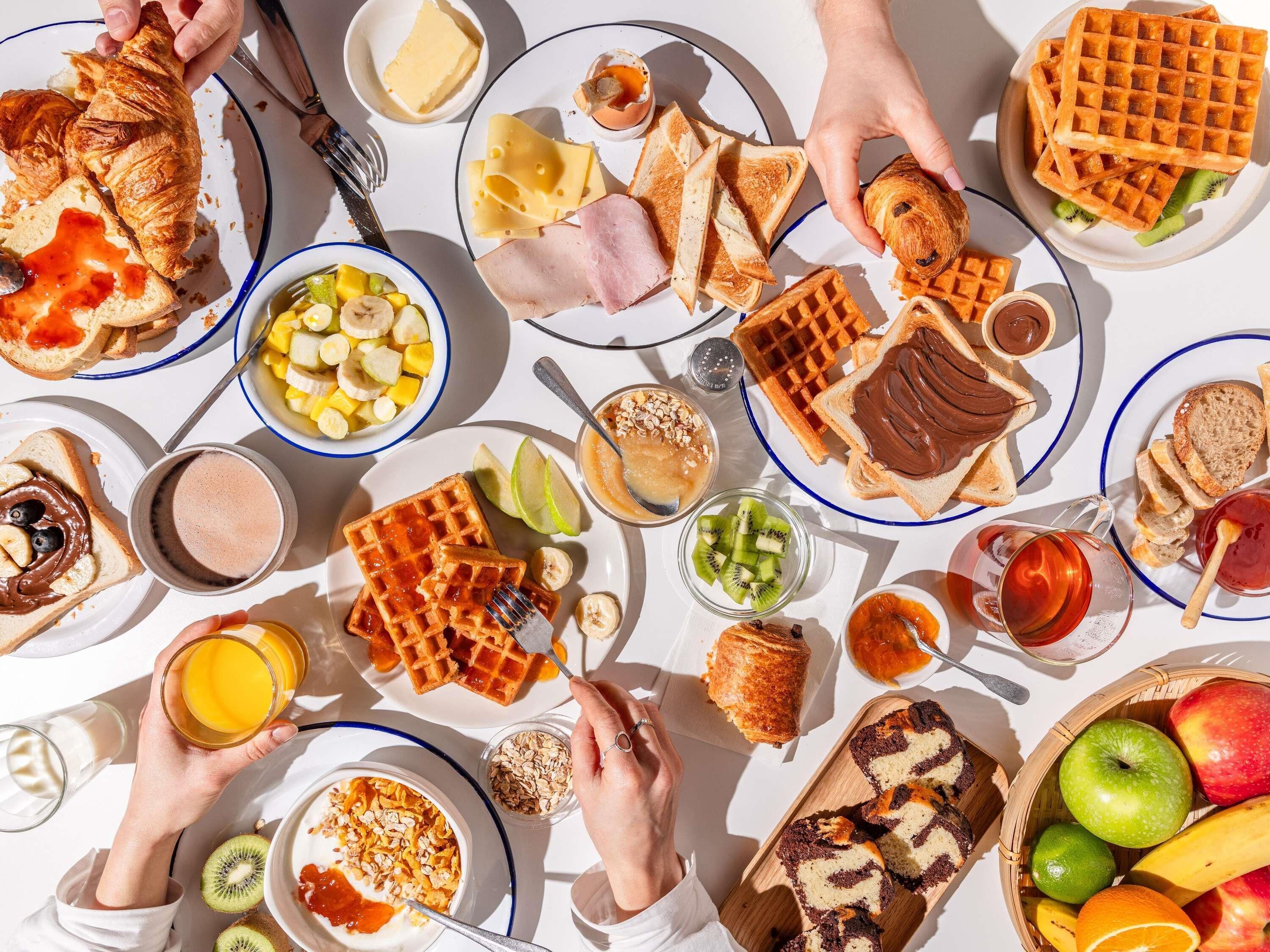 Daily buffet breakfast (EUR 7.50 per person)