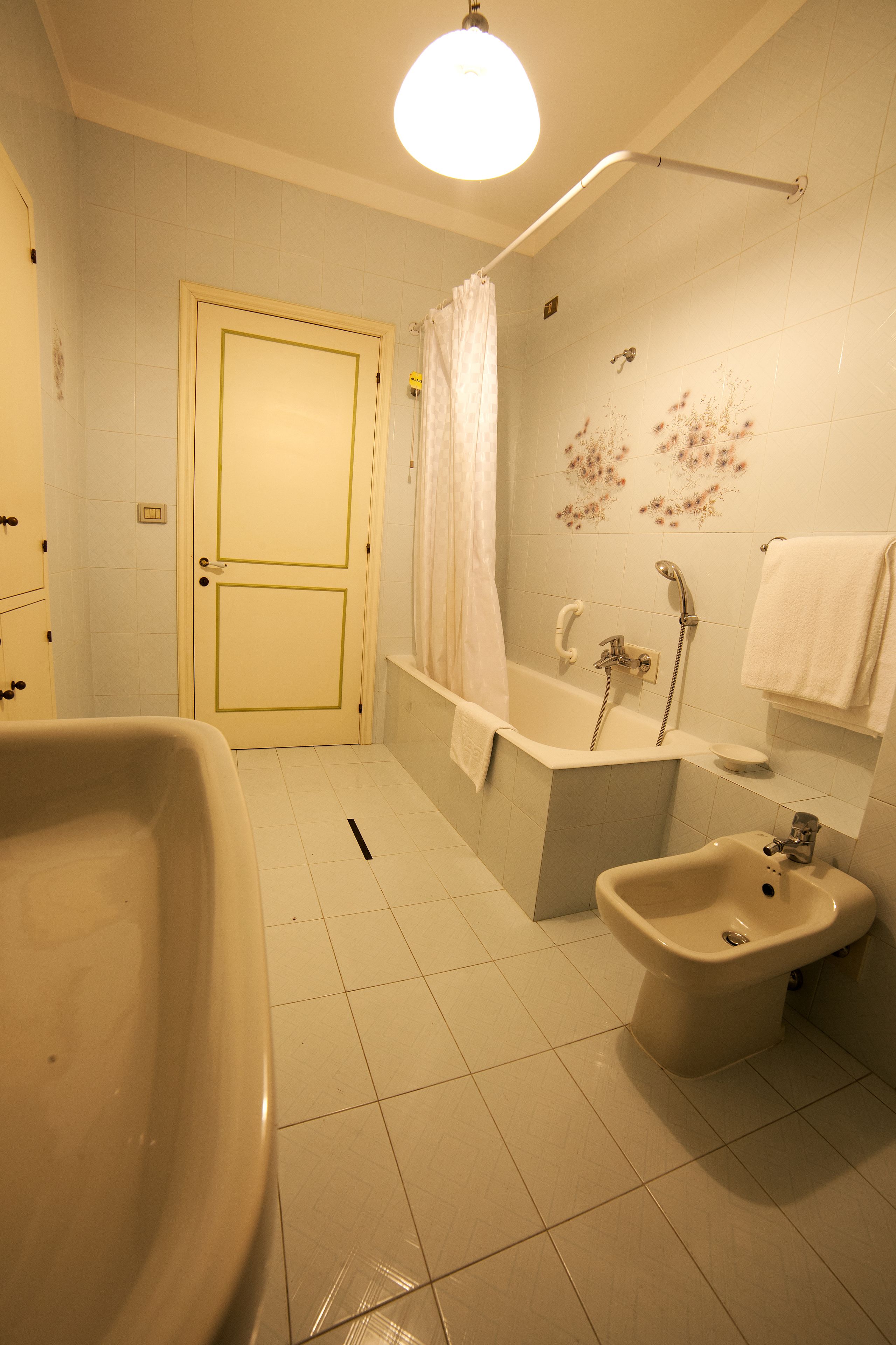 triple room | frette italian sheets, minibar, in-room safe, desk