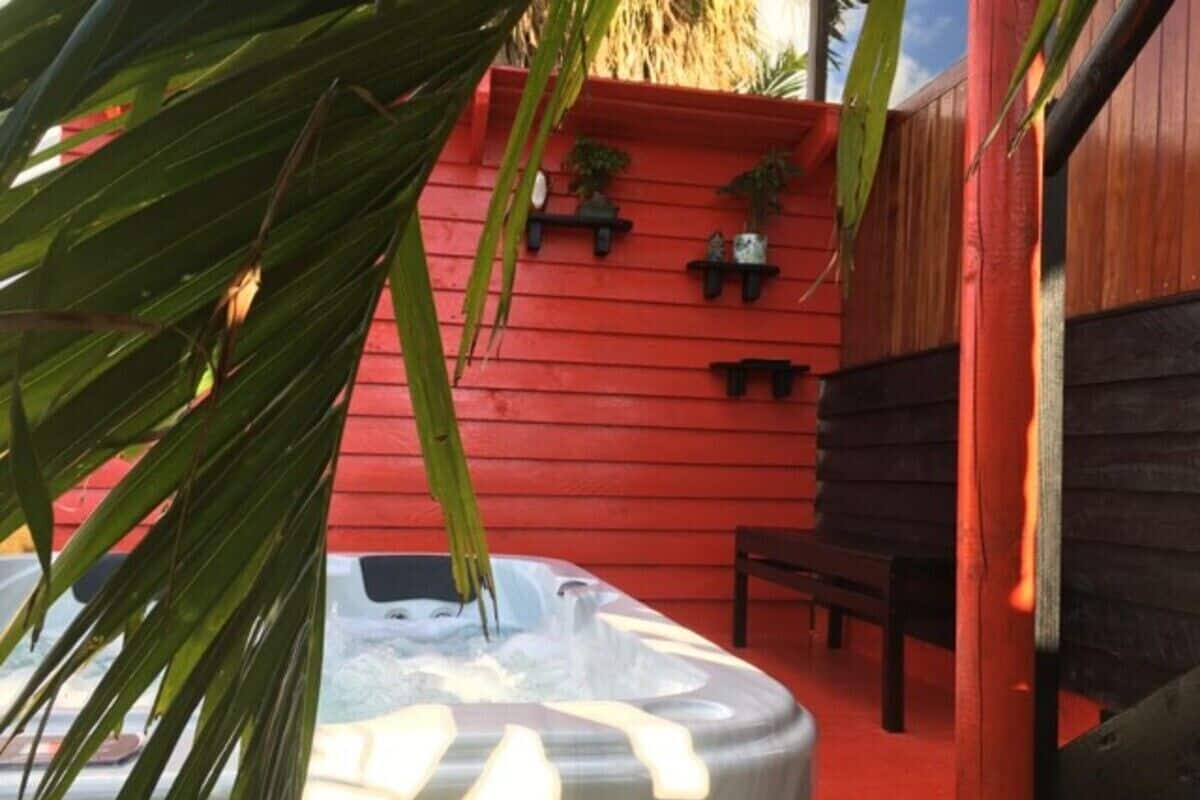 Ecolodge avec spa privatif | 露台/庭院