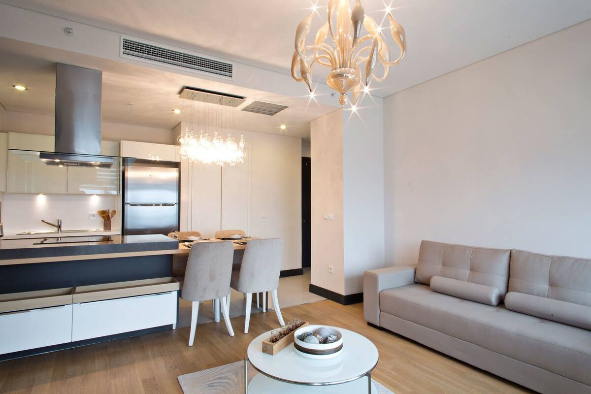 Family Suite, 1 Bedroom | Living area