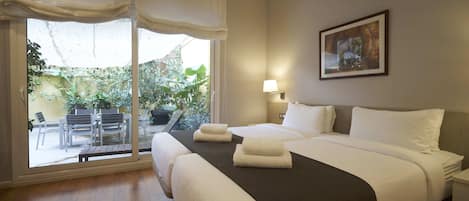 プレミアム アパートメント 2 ベッドルーム パティオ | 1 室のベッドルーム、低反発ベッド、セーフティボックス (室内)、デスク