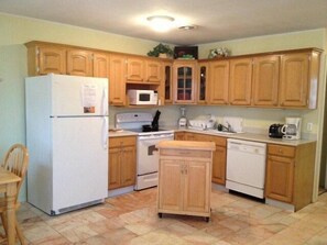 Private kitchen - Capricorn Beach House Vacation Rental (South Padre Island)