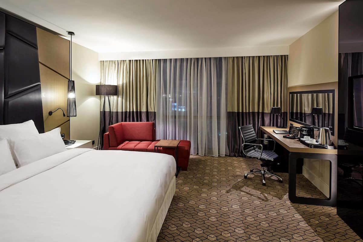 Couette en duvet d'oie, minibar, coffres-forts dans les chambres, bureau