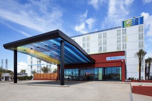 View from property - Aloft by Marriott El Segundo - Los Angeles Airport (El Segundo)