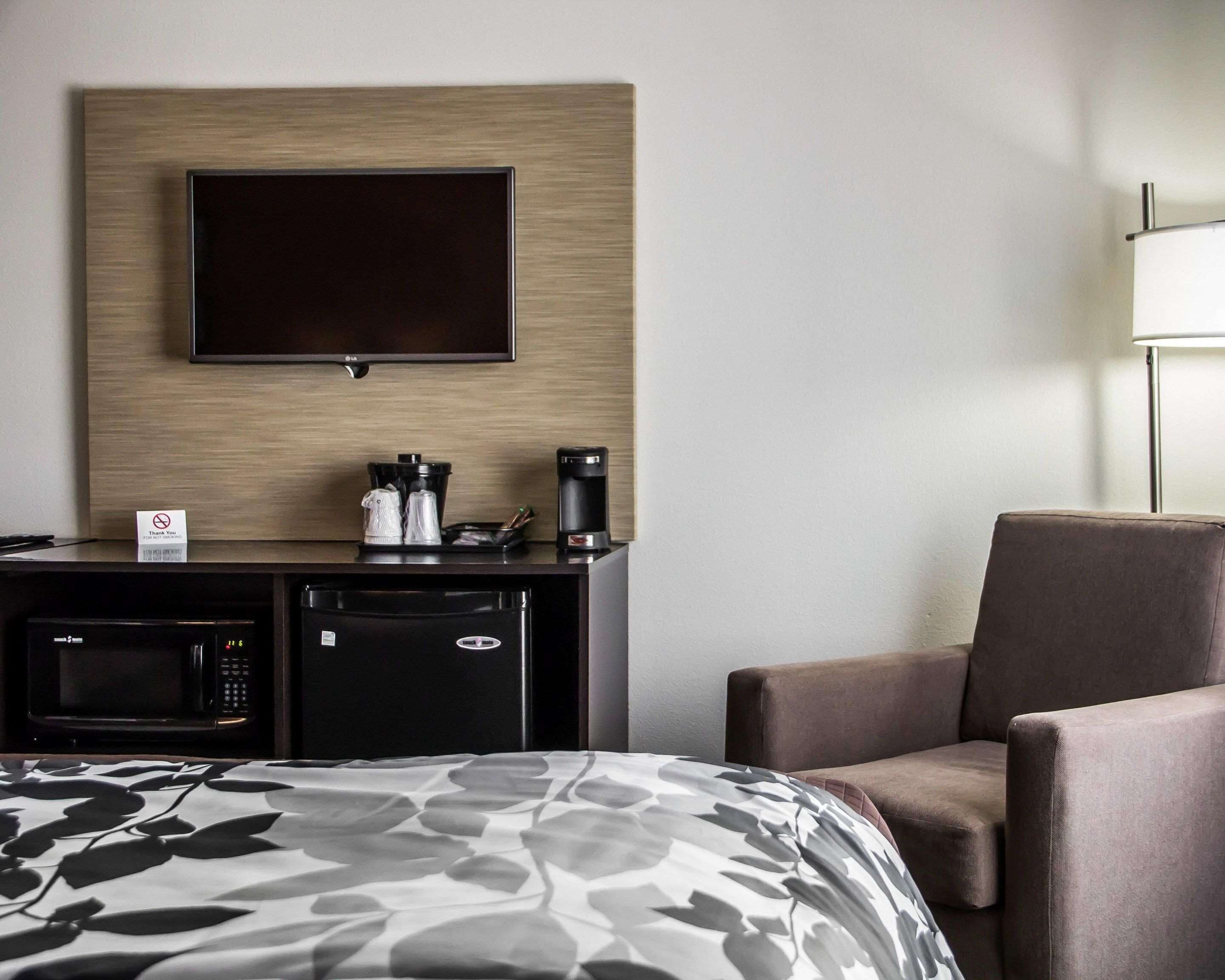 premium bedding, pillow-top beds, desk, laptop workspace