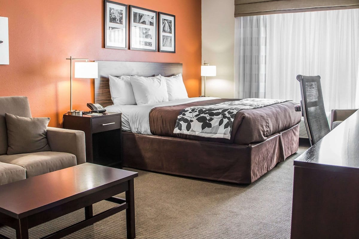 Premium bedding, pillowtop beds, desk, laptop workspace