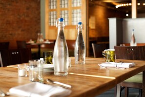 Dining - Hotel On North (Pittsfield)